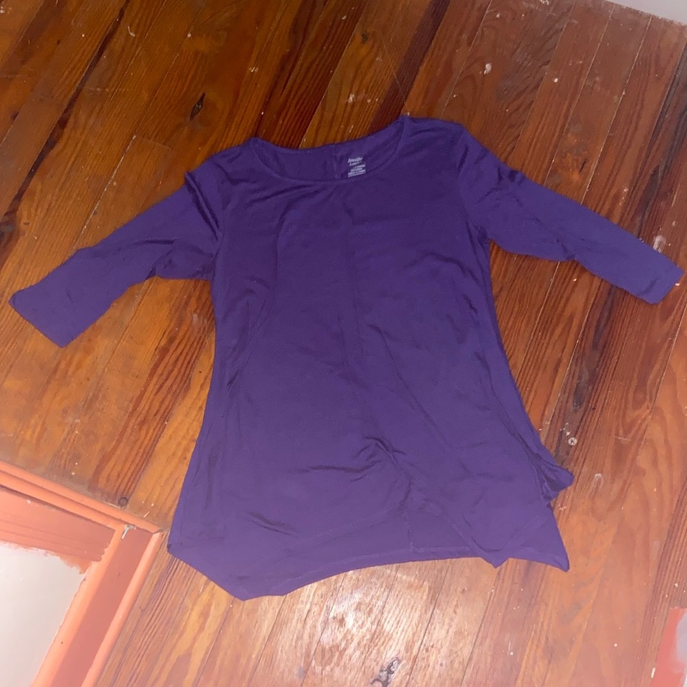 Jennifer Lauren Sweater Color: Purple Size: Women’s Medium